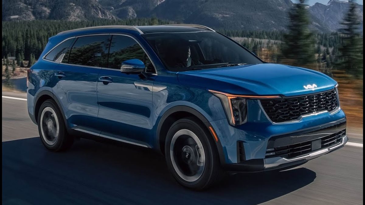 سيارة كيا سورينتو 2025