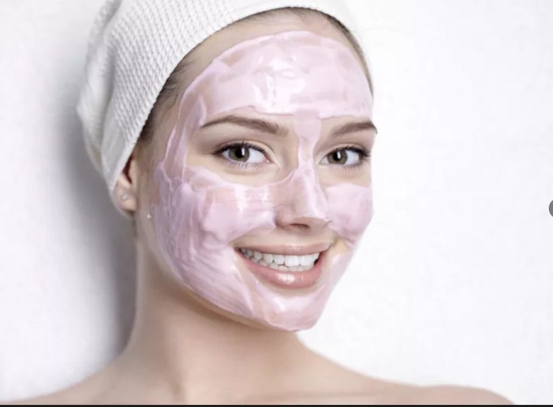 طريقة عمل ماسك طبيعي لنضارة البشرة