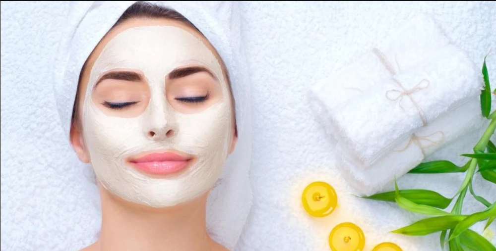 ماسكات طبيعية للبشرة باستخدام مكونات المطبخ