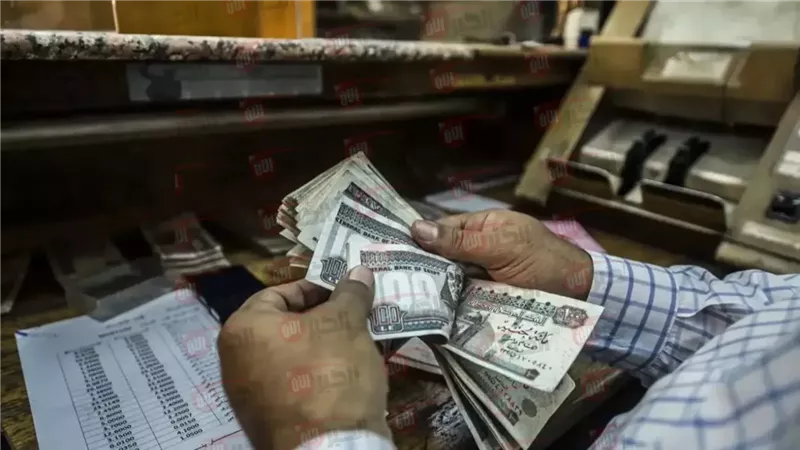 صرف المعاشات شهر