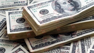 هبوط الدولار مقابل الجنيه المصري بعض خفض الفائدة رغم الأزمة الاقتصادية