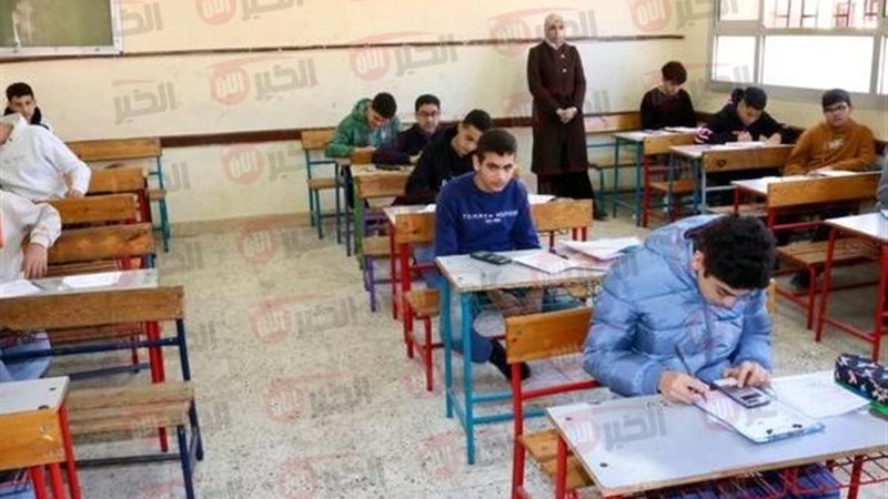 تقديم الصف الأول